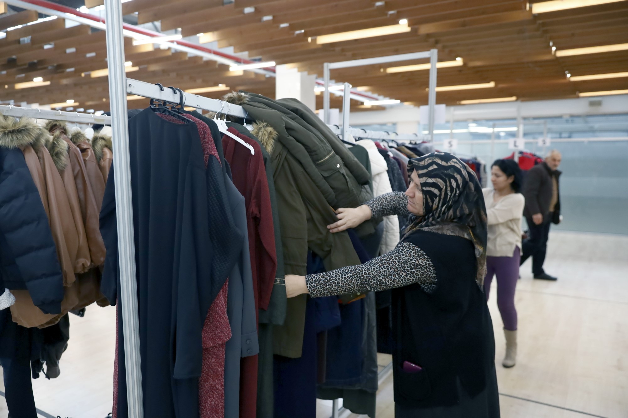 Bursa’da depremzedeler için özel mağaza! Bursa’da depremzedeler için özel mağaza!
