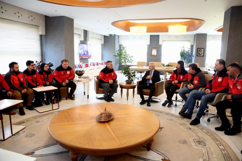 Bursa’ya dönen NAK ekipleri çalışmalarını anlattı Bursa’ya dönen NAK ekipleri çalışmalarını anlattı