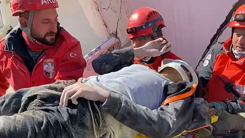 Macar ekip ‘öldü’ dedi, AKUT kurtardı