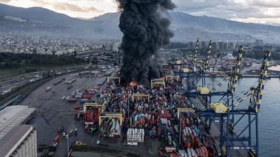 İskenderun Limanı’ndaki yangın söndürüldü