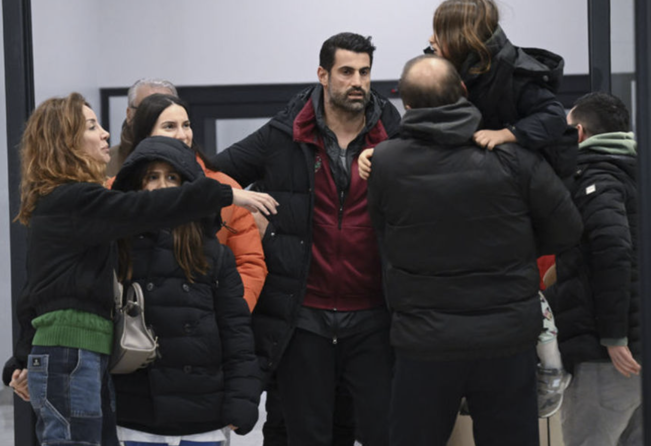 Volkan Demirel ve takımı İstanbul’a geldi Volkan Demirel ve takımı İstanbul’a geldi