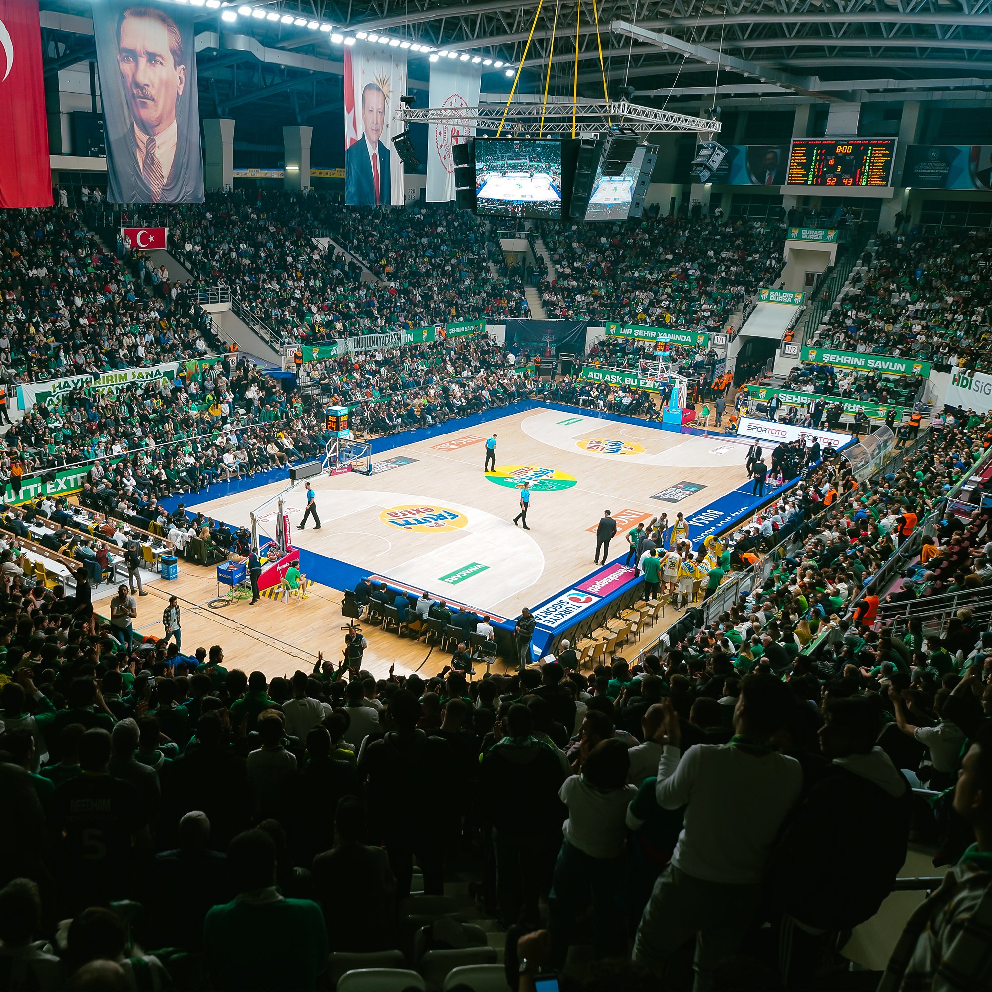 Bursa’da dev maç! Depremzedeler için haydi salona…