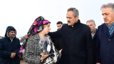 Bakar Özer: ‘Sağlam binaları vatandaşlar için kullanıma açtık’