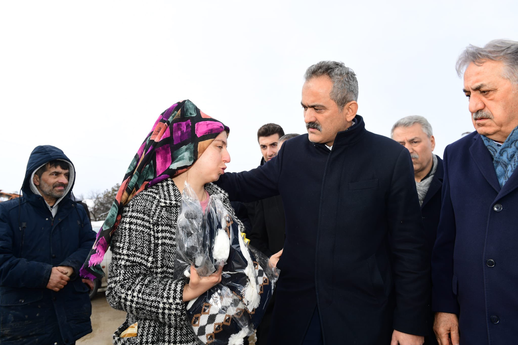 Bakar Özer: ‘Sağlam binaları vatandaşlar için kullanıma açtık’