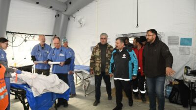 Yatan hasta ve taburcu edilen depremzede sayısı açıklandı