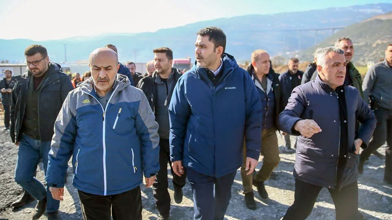 Deprem bölgesine ilk etapta 250 bin konut! Altı dükkan, üstü daire dönemi sona eriyor