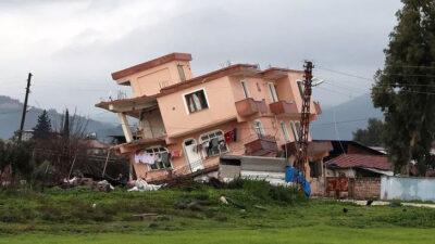 Binlercesi yerle bir olmuştu! 10 ildeki rakam açıklandı: 7 bin 584 adet yıkık ya da acil yıkılması gereken bina…