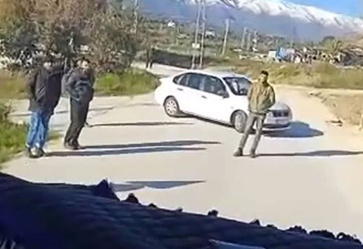 Yardım kamyonunun önünü kesip tehdit etmişlerdi! Şoför o anları anlattı… ‘İkna ettim’