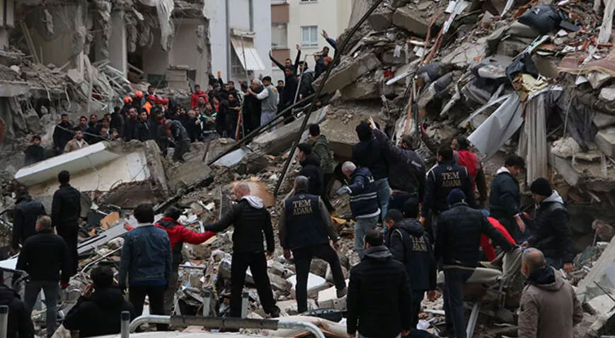 ‘Artçı sarsıntılar en az 1 yıl devam edecek’