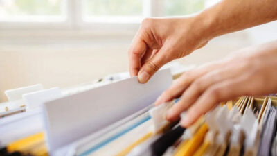 10 yaş altı çocuğu bulunan kamu çalışanı kadınlara idari izin