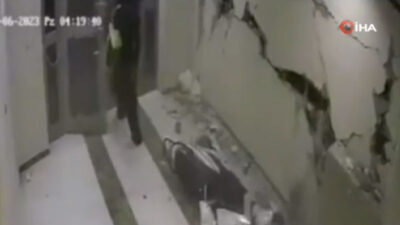 Depremin korku dolu anları bir çok şehirde kameralara böyle yansıdı
