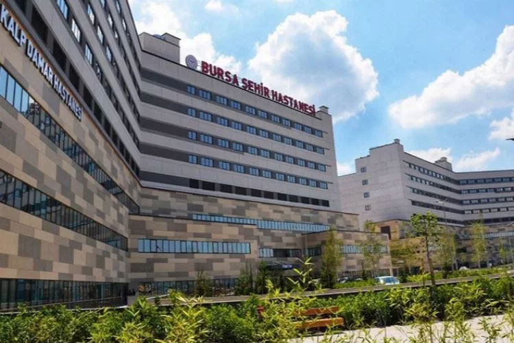 Bursa Şehir Hastanesi depremde yıkımdan koruyan 859 sismik izolatörüyle güven veriyor