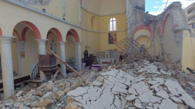 152 yıllık İskenderun Latin Katolik Kilisesi’nin büyük kısmı yıkıldı