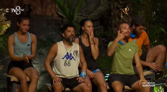 Survivor tarihinde ilk! Deprem sonrası yarışmacılar eve alındı, iletişim serbest oldu Survivor tarihinde ilk! Deprem sonrası yarışmacılar eve alındı, iletişim serbest oldu