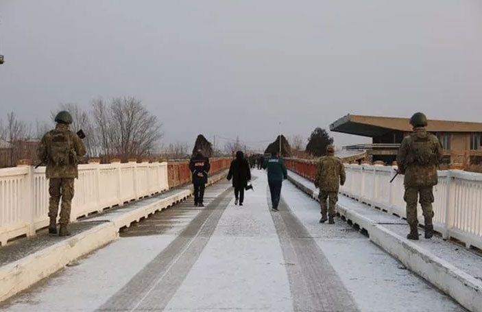 Alican Sınır Kapısı depremzedeler için 30 yıl sonra açıldı