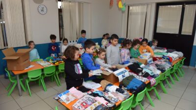 Bursa’da minik kalplerden kardeşlerine destek
