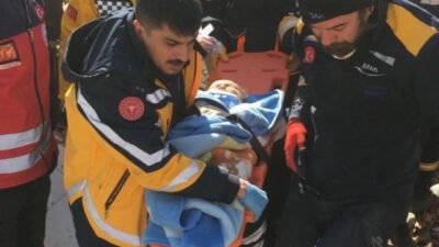 Adıyaman’da 6 aylık bebek 82 saat sonra enkazdan sağ çıkarıldı