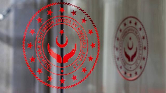 Bakanlık’tan deprem bölgelerindeki refakatsiz çocuklara ilişkin açıklama Bakanlık’tan deprem bölgelerindeki refakatsiz çocuklara ilişkin açıklama