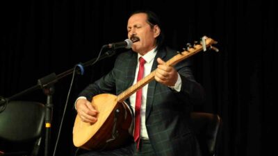 Aşıklar sazlarını ve sözlerini İnegöl’de yarıştırdı