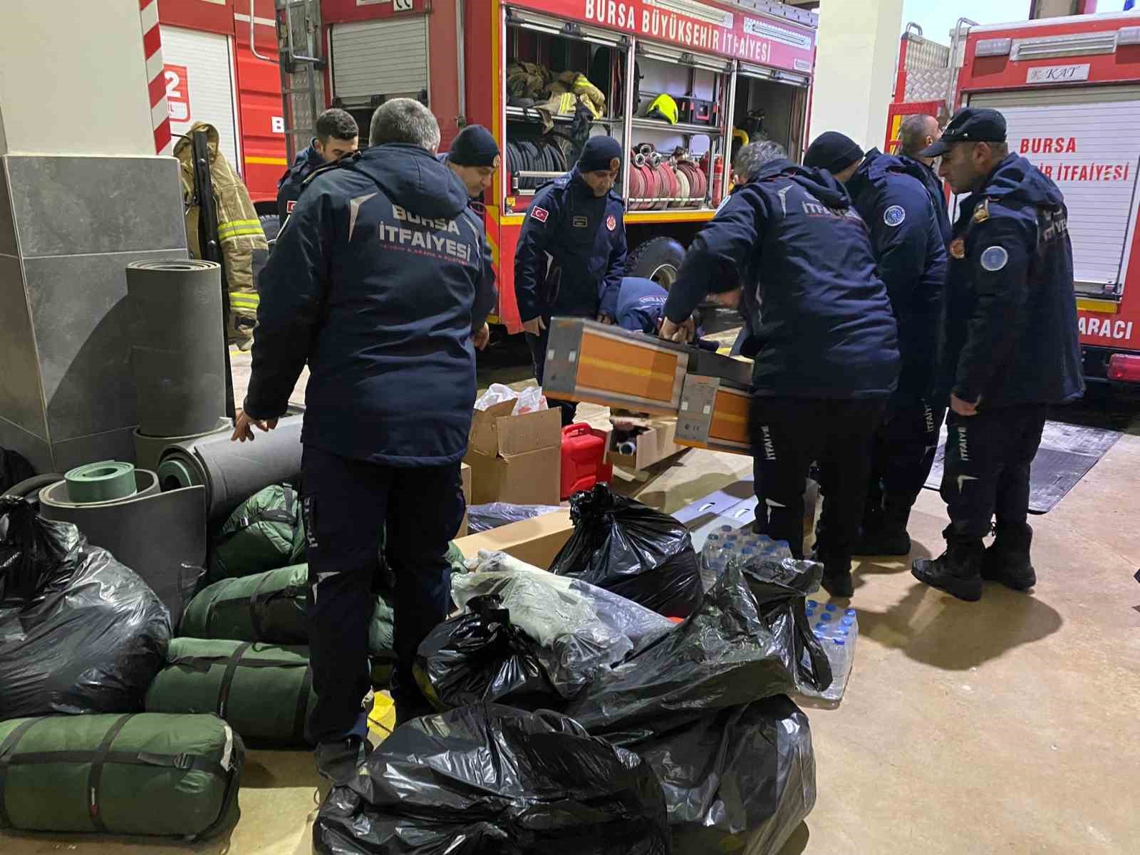 Bursa’dan ekipler yola çıktı