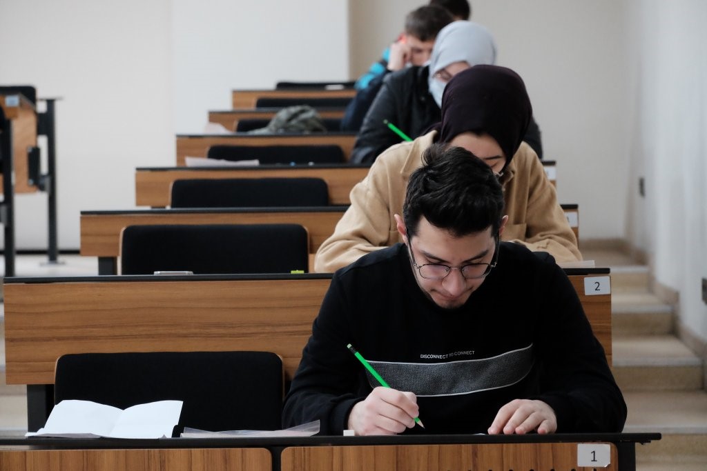 Bursa’da depremzedelere ücretsiz üniversite hazırlık kursu Bursa’da depremzedelere ücretsiz üniversite hazırlık kursu