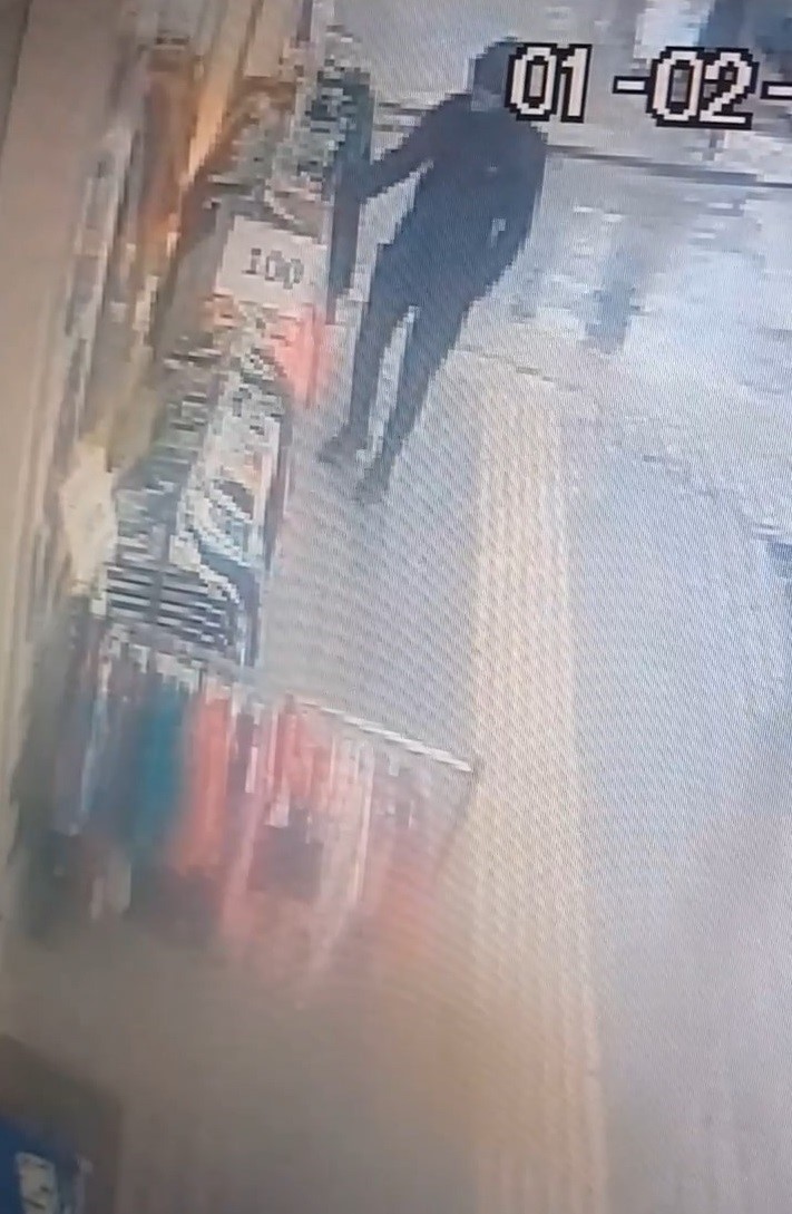 Bursa’da pes dedirten hırsızlık…Eşofman çalarak kayıplara karıştı