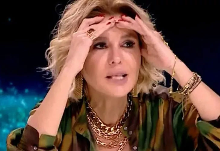 Gülben Ergen deprem sonrası isyan etti! “Sabah 100 liraya aldığımız battaniyeler şu an…” Gülben Ergen deprem sonrası isyan etti! “Sabah 100 liraya aldığımız battaniyeler şu an…”