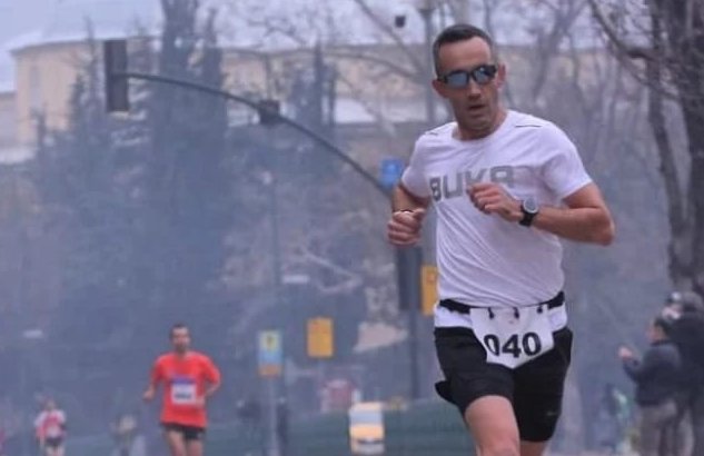 Bursa’da polis memurundan anlamlı koşuda önemli başarı!