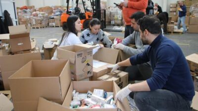 Deprem bölgesine 25 milyon liralık ilaç ve tıbbi malzeme sevk edildi