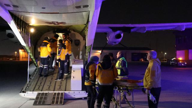 Deprem bölgesinden İstanbul’a getirilen 1194 yaralının tedavisi devam ediyor