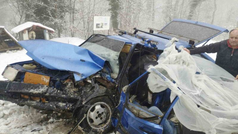 Bursa’da dernek başkanı trafik kazası geçirdi Mustafakemalpaşa’nın kırsal Karacalar Mahallesi Dernek Başkanı Mustafa Eren (41), geçirdiği