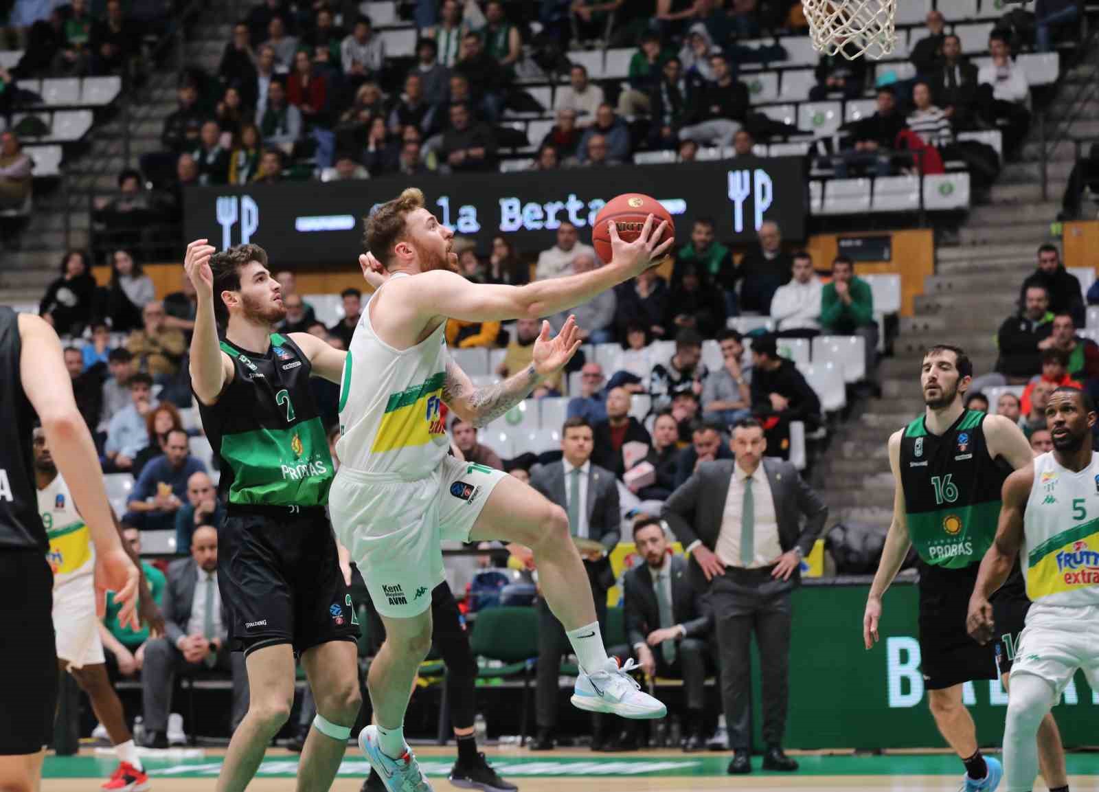 Frutti Extra Bursaspor-JL Bourg maçı ertelendi Frutti Extra Bursaspor-JL Bourg maçı ertelendi