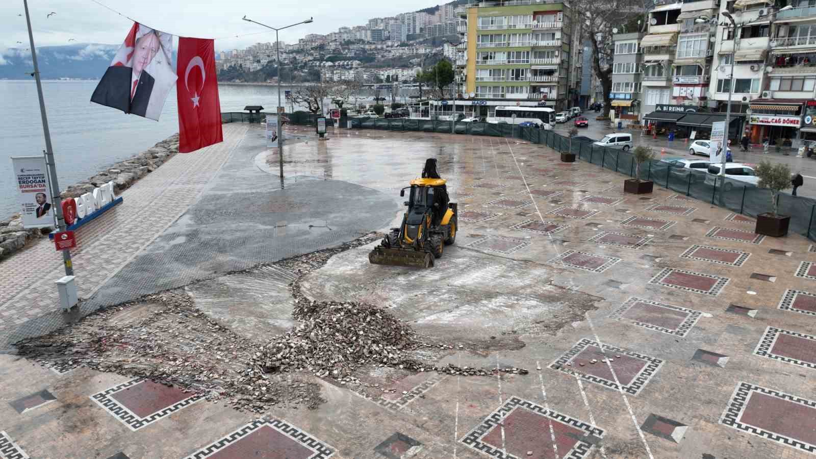 Gemlik meydanına estetik dokunuş