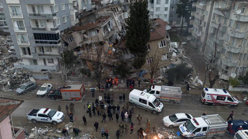 Hatay’da depremin ardından enkaz alanı havadan görüntülendi