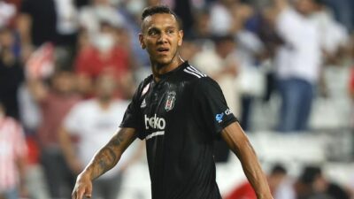 Josef de Souza Beşiktaş’tan ayrıldı