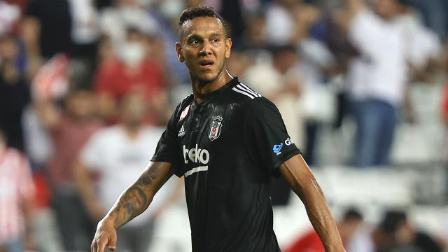 Josef de Souza Beşiktaş’tan ayrıldı Josef de Souza Beşiktaş’tan ayrıldı