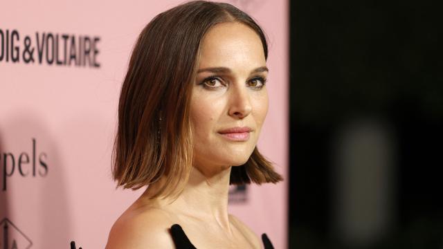 Dünyaca ünlü isimlerden depremzedelere destek Dünyaca ünlü isimlerden depremzedelere destek