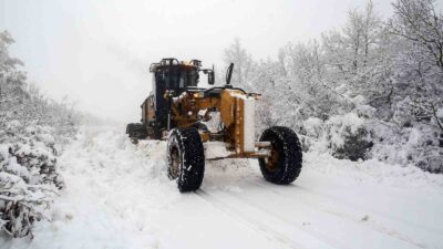 Nilüfer’de karla mücadele ekipleri görev başında