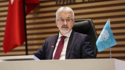 Nilüfer’den üniversite öğrencisine ulaşım desteği