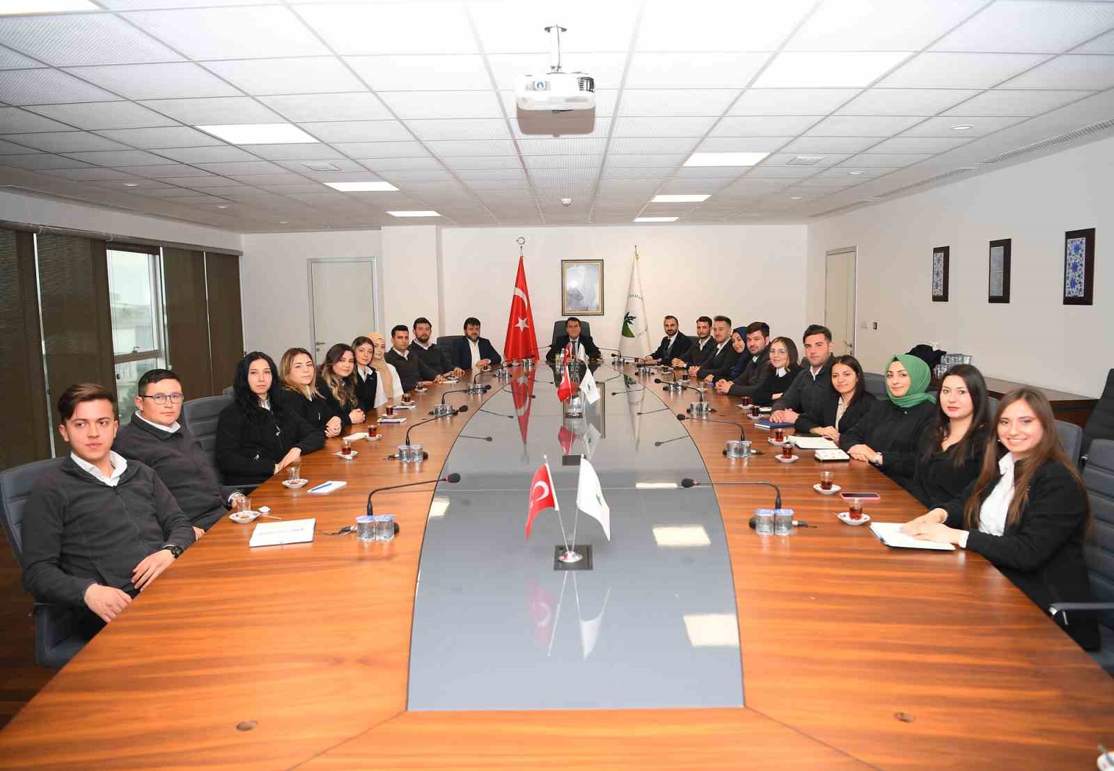 Osmangazi’de saha ekipleri çalmadık kapı bırakmıyor Osmangazi’de saha ekipleri çalmadık kapı bırakmıyor