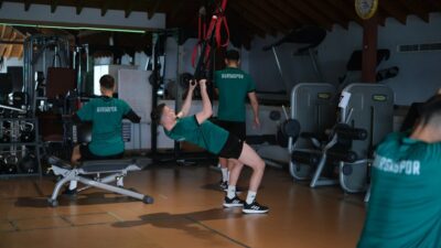 Bursaspor salonda kuvvet çalıştı