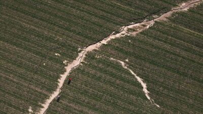 Fayın geçtiği mahalle enkaza döndü