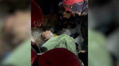 İki kız kardeş 99. ve 101. saatlerde kurtarıldı