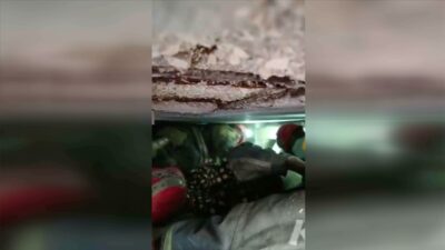 Enkaz altında kalan çocuk 128 saat sonra kurtarıldı