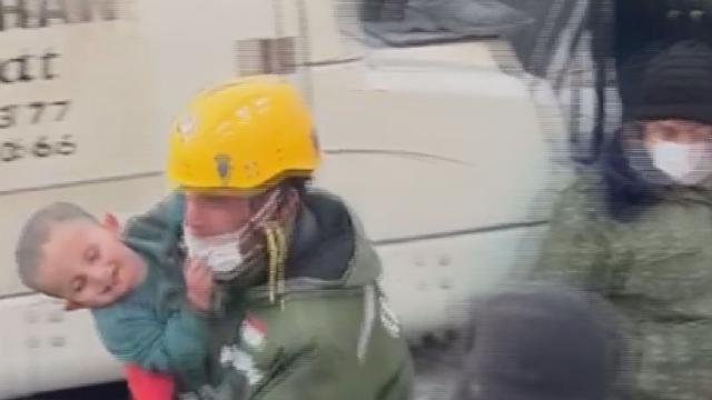 Mucizenin adı Yavuz! 159 saat sonra çıkarıldı