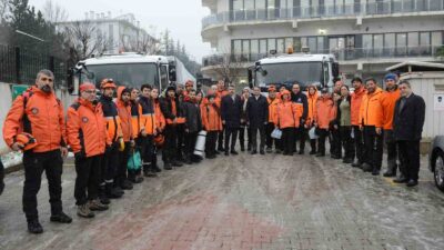 Yıldırım arama kurtarma ekipleri deprem bölgesine hareket etti