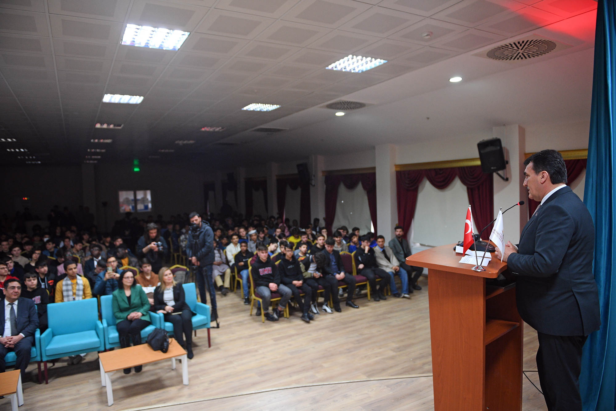 ‘Çanakkale Destanı’ Bursa’daki uluslararası lisede anlatıldı