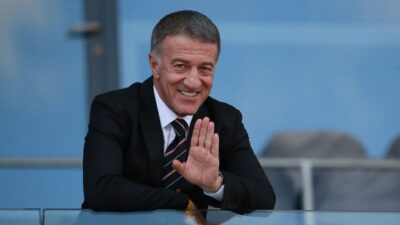 Ahmet Ağaoğlu’na geri dön çağrısı