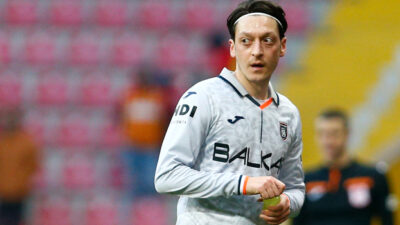Mesut Özil 4 farklı ligde 6 takımda forma giydi