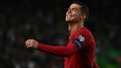 Ronaldo’dan dünya rekoru